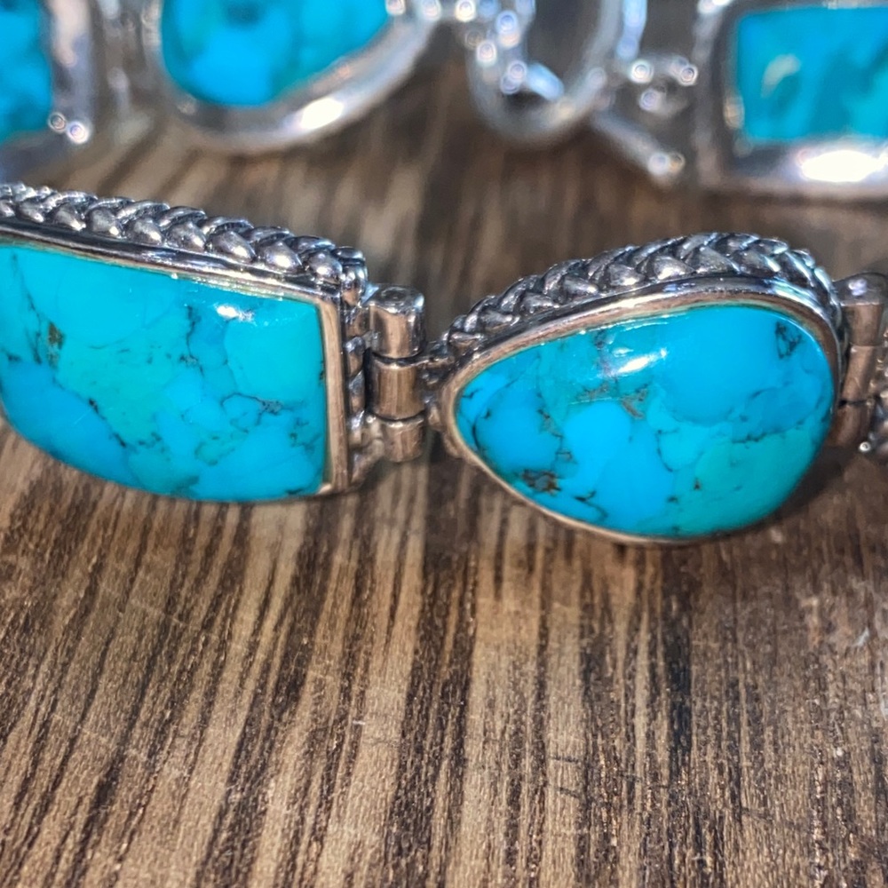 BARSE——Beautiful large Turquoise bracelet.  7-1/2” - Picture 2 of 12